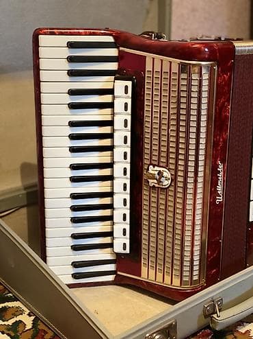 богатый: Аккордеон Weltmeister (ГДР) - Клавиатура: 41 клавиша (пианистическая) — 1