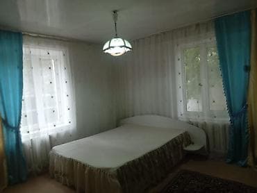 Посуточная аренда комнат: Сдается двухкомнатная квартира в частном домевход и двор отдельные — 3