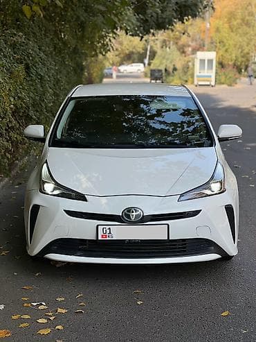 тайота ярис версо: Toyota Prius: 2019 г., Гибрид, Хэтчбэк — 1