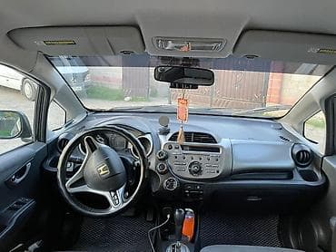 subaru crostek: Honda Fit: 2009 г., Вариатор, Бензин, Хэтчбэк — 9