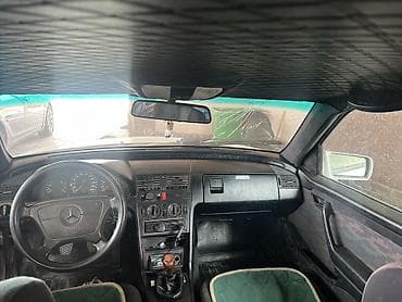 Транспорт: Mercedes-Benz C-Class: 1993 г., Седан — 5