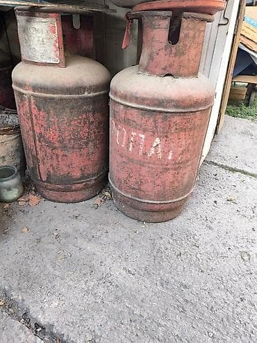 Баллоны для сжиженного газа (пропан) Описание: - Два металлических — 2