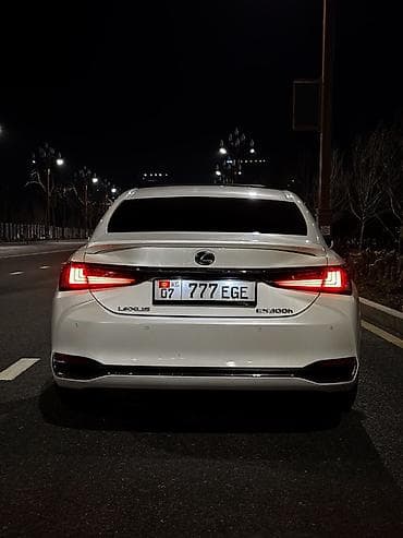 infinity g35: Lexus ES: 2020 г., 2.5 л, Вариатор, Гибрид, Седан — 5