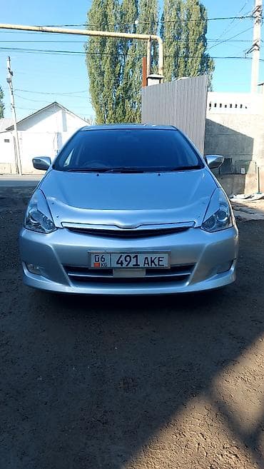 Toyota WISH: 2003 г., 1.8 л, Автомат, Бензин, Минивэн