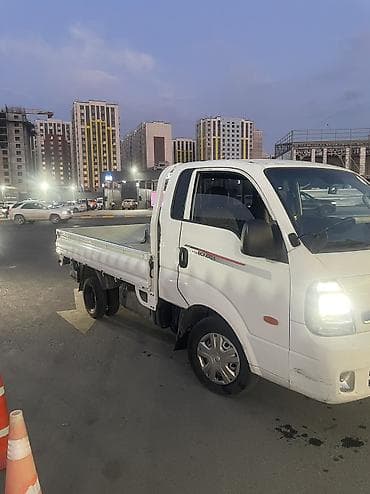 барта: Kia BONGO: 2022 г., 2.5 л, Автомат, Дизель, Пикап — 2