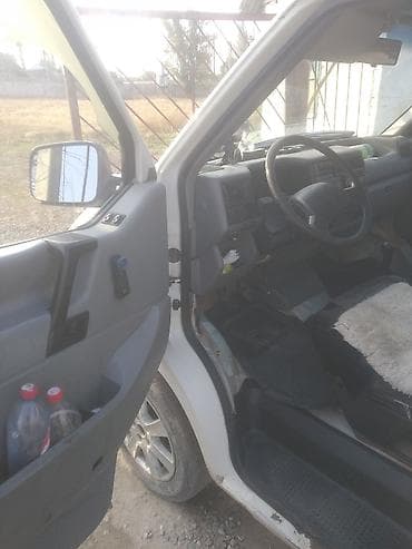 Унаа: Volkswagen Transporter: 1992 г., 1.9 л, Кол менен иштөөчү, Дизель, Вэн/Минивэн — 9