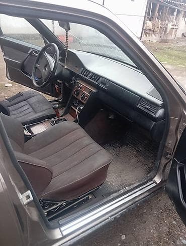 мереседес 124: Mercedes-Benz W124: 1988 г., 2.3 л, Механика, Дизель, Седан — 3