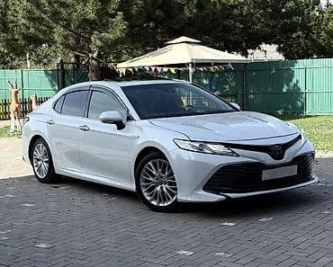 byd e2 2023: Toyota Camry: 2019 г., 2.5 л, Вариатор, Гибрид, Седан — 1
