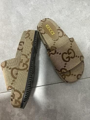 Сандалдар жана шлепкалар: Босоножкалар, 37, Gucci, Жаңы, түсү - Саргыч боз, Өзү алып кетүү — 3