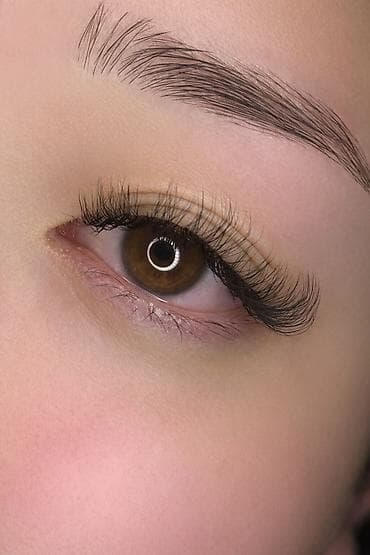 услуги наращивания ресниц: Ресницы, Гипоаллергенные материалы — 3