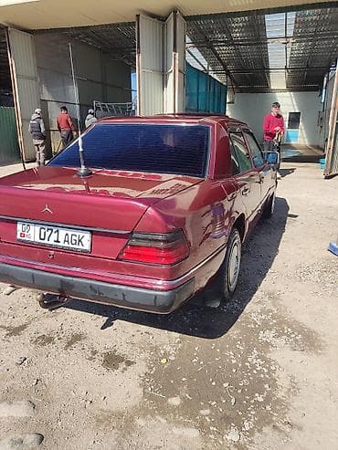 сиденя мерс 124: Mercedes-Benz W124: 1990 г., 3 л, Механика, Дизель, Седан — 3