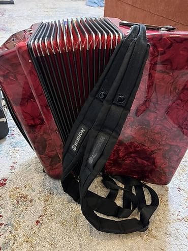 Аккордеондор: Ушул метер-н аккордеон сатылат, баасы келишимдуу 
+ — 3