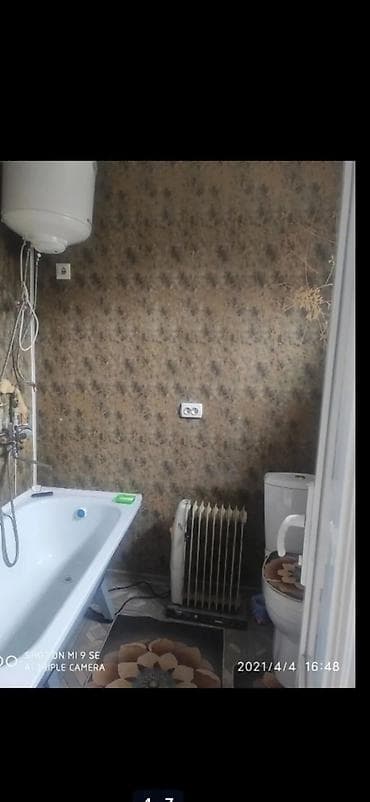 гик цены на квартиры бишкек: 55 м², 3 комнаты, Забор, огорожен — 3
