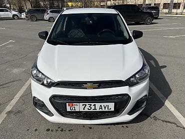 американский авто: Chevrolet Spark: 2018 г., 1 л, Вариатор, Бензин, Минивэн — 4
