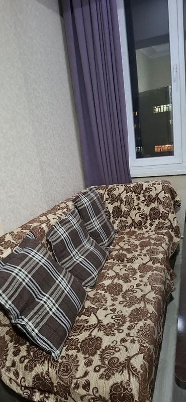 Прямой диван, Б/у