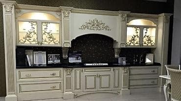 напольная: Классические кухонные гарнитуры с резным декором - Стиль — 2