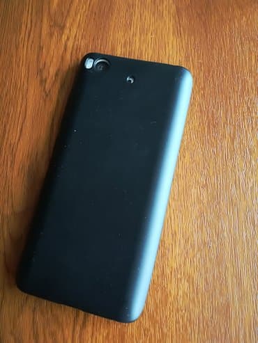скупка нерабочих телефонов: Продаю чехол на xiaomi mi 5s. Новый. Цена 100 сом — 2