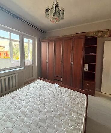 Недвижимость: 2 комнаты, 49 м², Дордой Плаза ТРЦ 105 серия, 3 этаж — 4