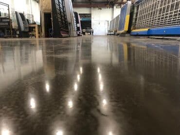 укладка бетона: Стяжка Бесплатная консультация, Гарантия Больше 6 лет опыта — 3