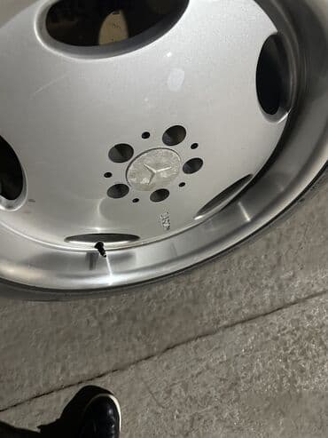 диск сапок: Диски R 18 AMG, Комплект — 4