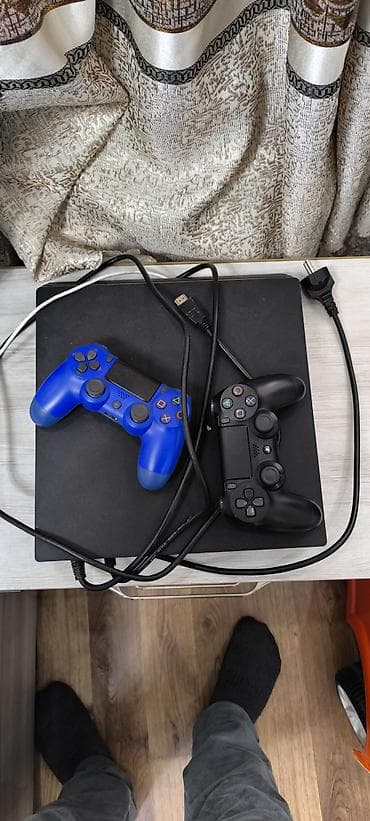 ufc ps4: Игровая консоль Sony PlayStation 4 Pro (PS4 Pro) в цвете Jet Black.1 — 2