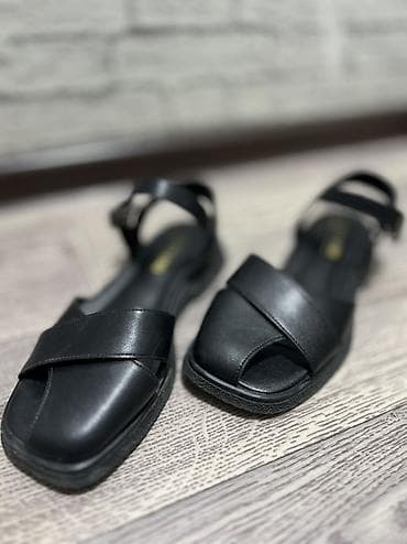 Босоножки, сандалии, шлепанцы: Женские кожаные босоножки RIO ANRI, турецкие, с намеком на японскую — 1