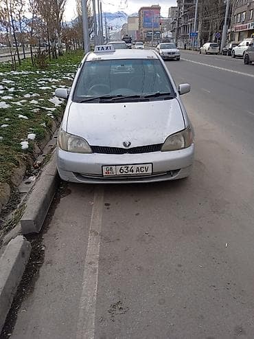 Toyota Platz: 2000 г., 1.5 л, Автомат, Бензин, Седан at lalafo.kg Toyota Platz: 2000 г., 1.5 л, Автомат, Бензин, Седан