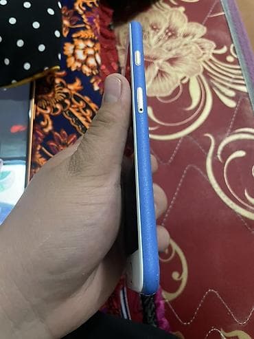 nokia 7500: IPhone 8 Plus, Б/у, 256 ГБ, Золотой, 100 % — 2