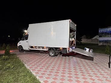 Буйрутма берүү Мерседес жүк ташуучу спринтер, Эмерек ташуу, Башка опциялар