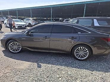 Унаа: Toyota Avalon: 2018 г., 2.5 л, Вариатор, Гибрид, Седан — 3