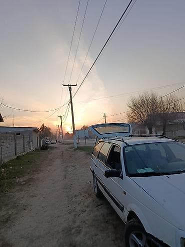 Volkswagen Passat: 1990 г., 1.8 л, Ручные, Бензин, Универсал