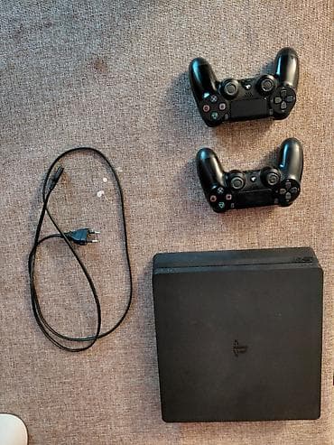 dualshock 4 original: PlayStation 4 Slim 1TB + 2 оригинальных геймпада Продаю приставку — 1
