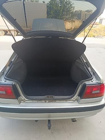 2 gz: Mazda 626: 1990 г., Седан — 6