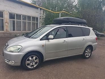 2 2дизель: Toyota Avensis Verso: 2001 г., 2 л, Автомат, Газ, Минивэн — 10