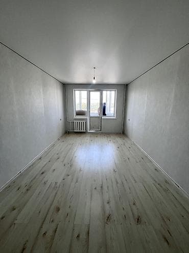 семья: 🏡 Продаётся уютная 3-комнатная квартира в 8-м микрорайоне! 📍 Отличное — 6