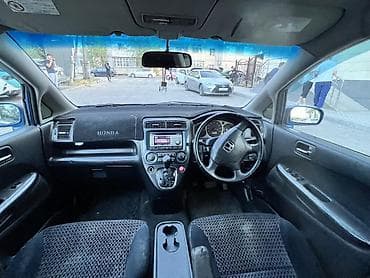 step wgn: Honda Stream: 2003 г., 2 л, Автомат, Бензин, Универсал — 7