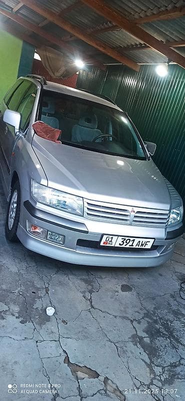 водный катер: Mitsubishi Space Wagon: 1999 г. — 1