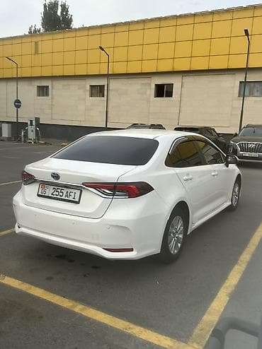 Унаа: Toyota Corolla: 2019 г., 1.8 л, Вариатор, Гибрид — 3