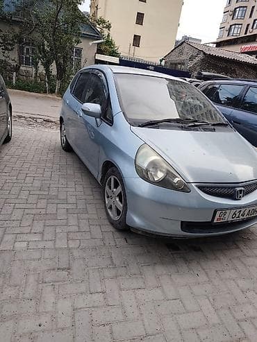 Продажа авто: Honda Fit: 2004 г., Автомат, Бензин, Хэтчбэк — 1
