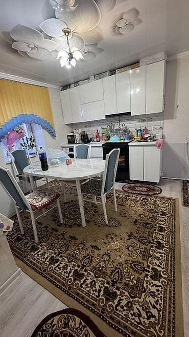 мкр аламедин 1: Продается кирпичный дом в районе Аламединского рынка. 3.3 сотки — 7
