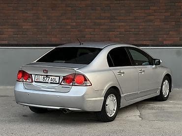 civic: Honda Civic: 2008 г., 1.3 л, Гибрид, Седан — 6