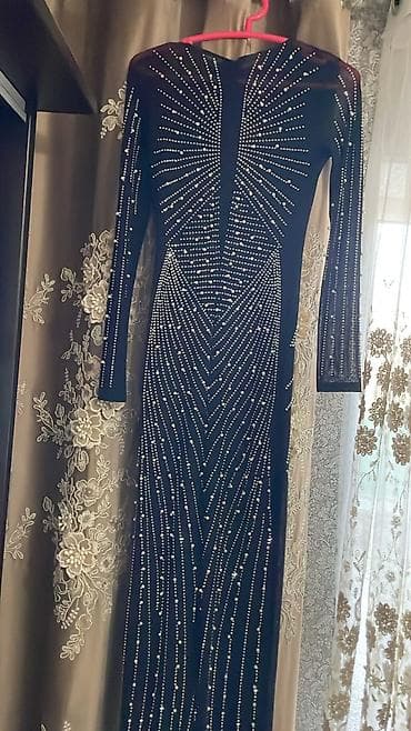 мужские пиджак: Вечернее платье в пол с длинными рукавами, черного цвета. Эластичная — 2