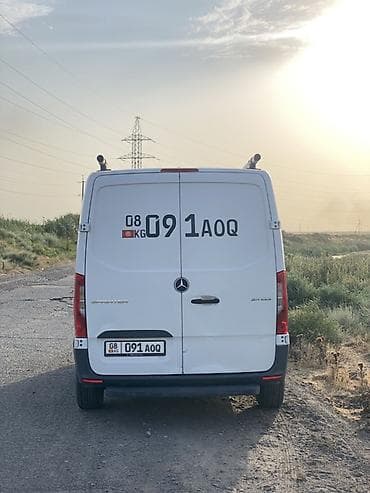 Унаа: Жеңил жүк ташуучу унаа, Mercedes-Benz, Стандарт — 2