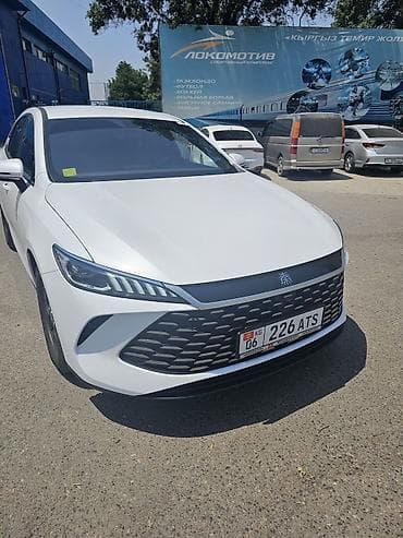 byd e2 2021: BYD Qin: 2025 г., 1.5 л, Вариатор, Гибрид, Лифтбек — 2