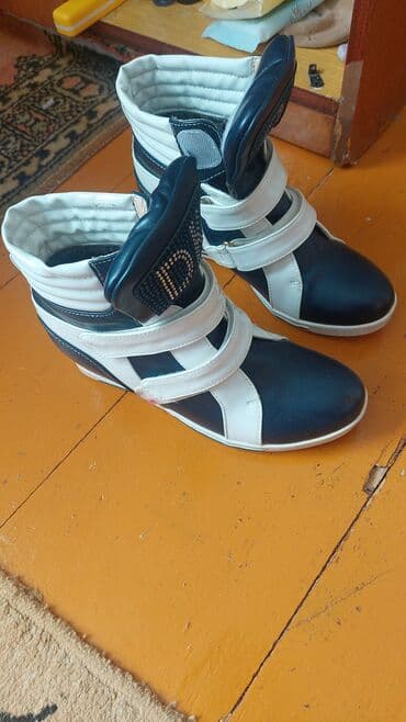 прокат мужских костюмов [возьми на прокат] бишкек фото: Подростковые деми ортопедические 38 размер г. балыкчы — 2