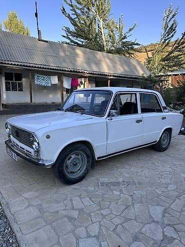 ВАЗ (ЛАДА) 2101: 1980 г., 1.3 л, Механика, Бензин, Седан — 5