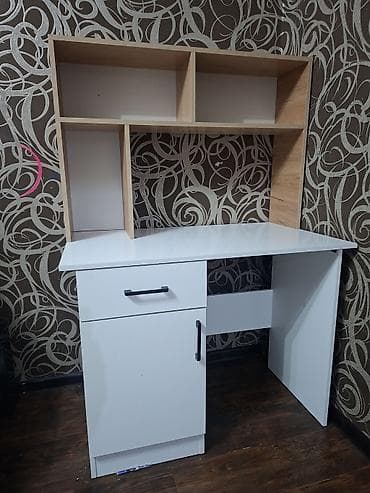 study table: Письменный/компьютерный стол с надстройкой - Цвет и отделка: белый — 2