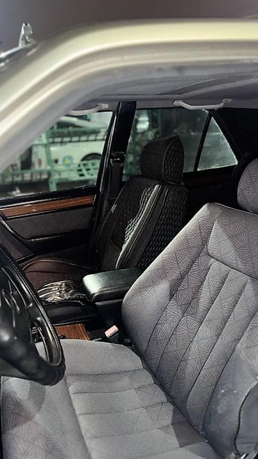 е124 мерс: Mercedes-Benz W124: 1993 г., 2.2 л, Ручные, Бензин, Седан — 6