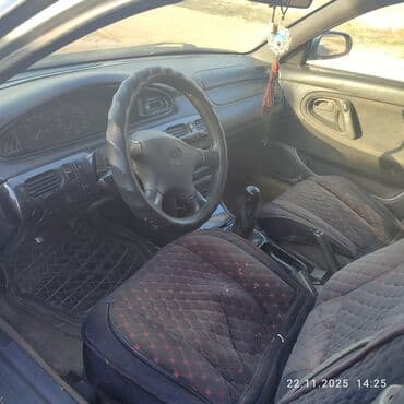 срочно продаю в связи с переездом: Mazda Cronos: 1994 г., 1.8 л, Механика, Бензиновая, Хэтчбэк — 1