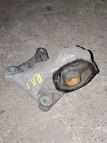 Подушка мотора Honda